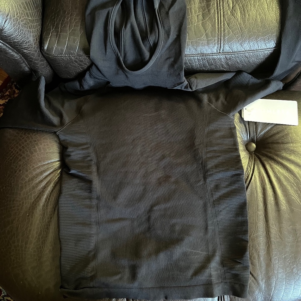 ATHLETA Black Hoodie Flurry Small Running NWT